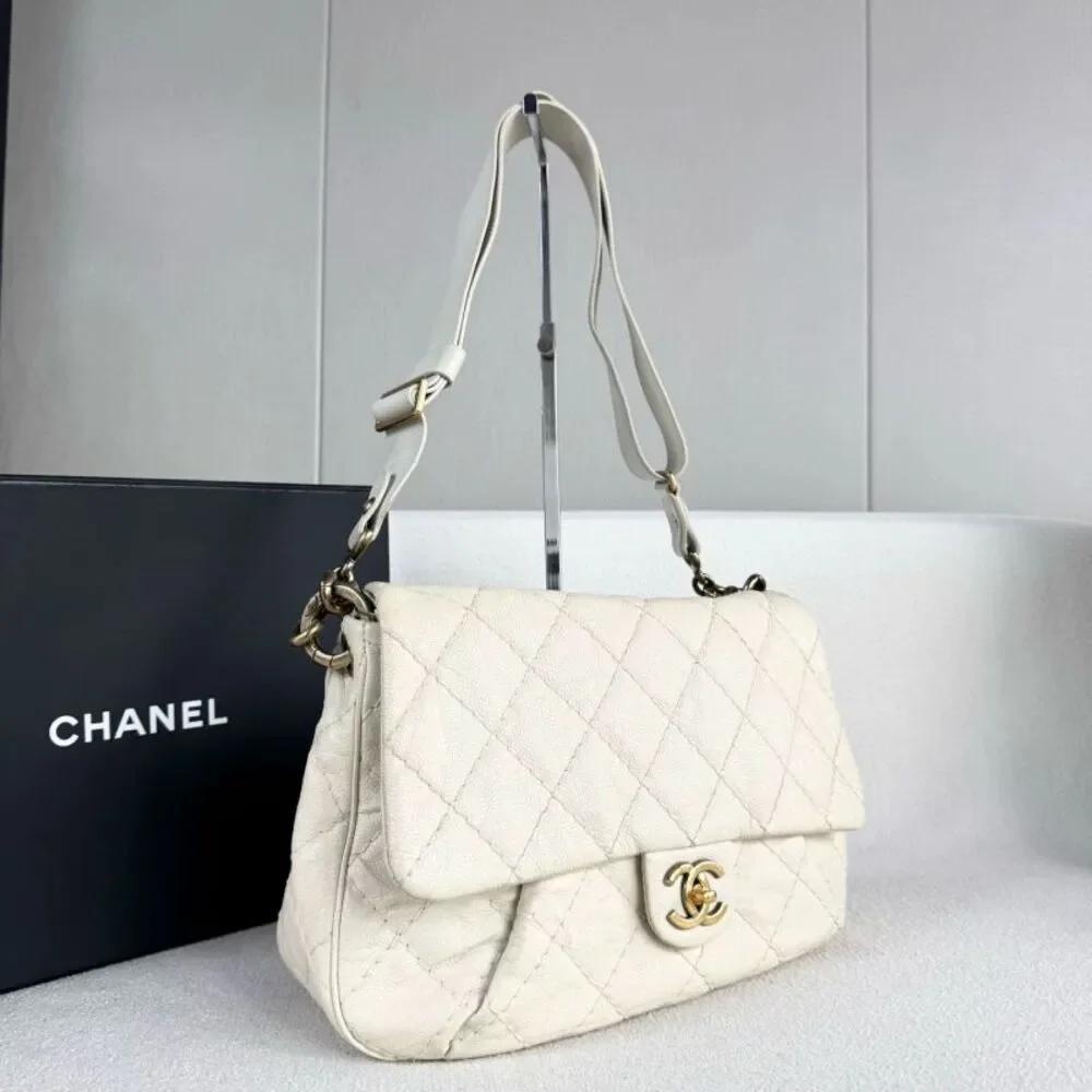 Chanel Women Pre-Loved Bag Very Good Condition